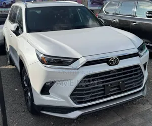 New Toyota Grand Highlander Hybrid 2025 White