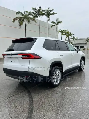 New Toyota Grand Highlander Hybrid 2025 White