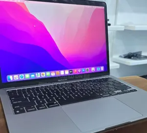 New Laptop Apple MacBook Pro M1 16GB Intel Core I7 SSD 512GB