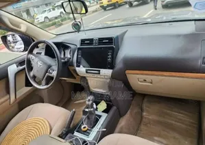 Toyota Land Cruiser Prado 2021 Gray