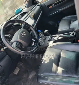 Toyota Hilux 2020 Gray