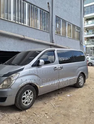 Hyundai Starex 2015 Grey