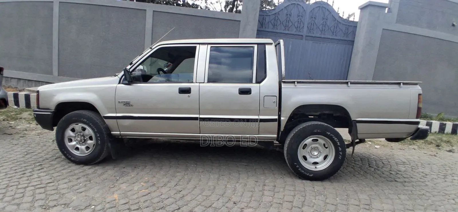 Mitsubishi L200 Club Cab 2.0 4WD 2001 Silver