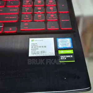 New Laptop HP OmniBook 5 16" 16GB Intel Core I7 SSD 512GB