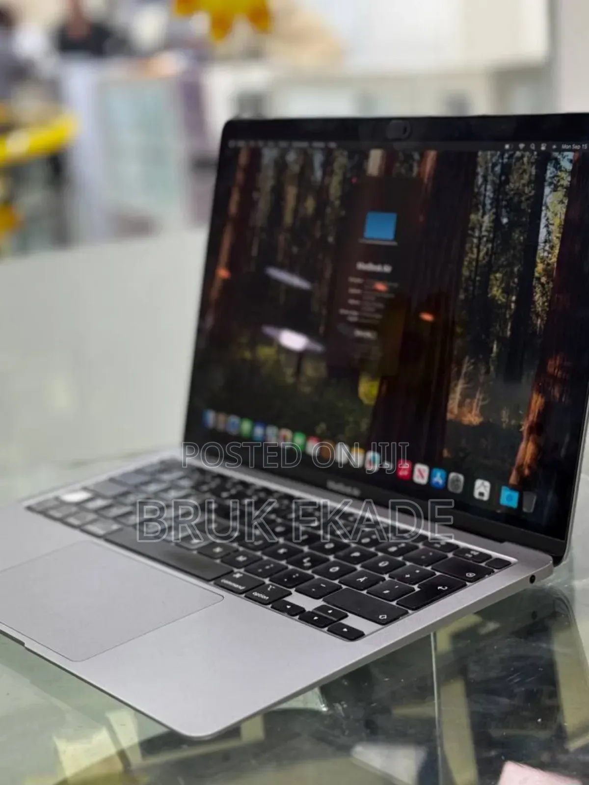 New Laptop Apple MacBook Air 2020 M1 8GB Apple M1 SSD 256GB