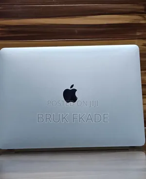 New Laptop Apple MacBook Pro 2019 8GB Intel Core I5 SSD 128GB