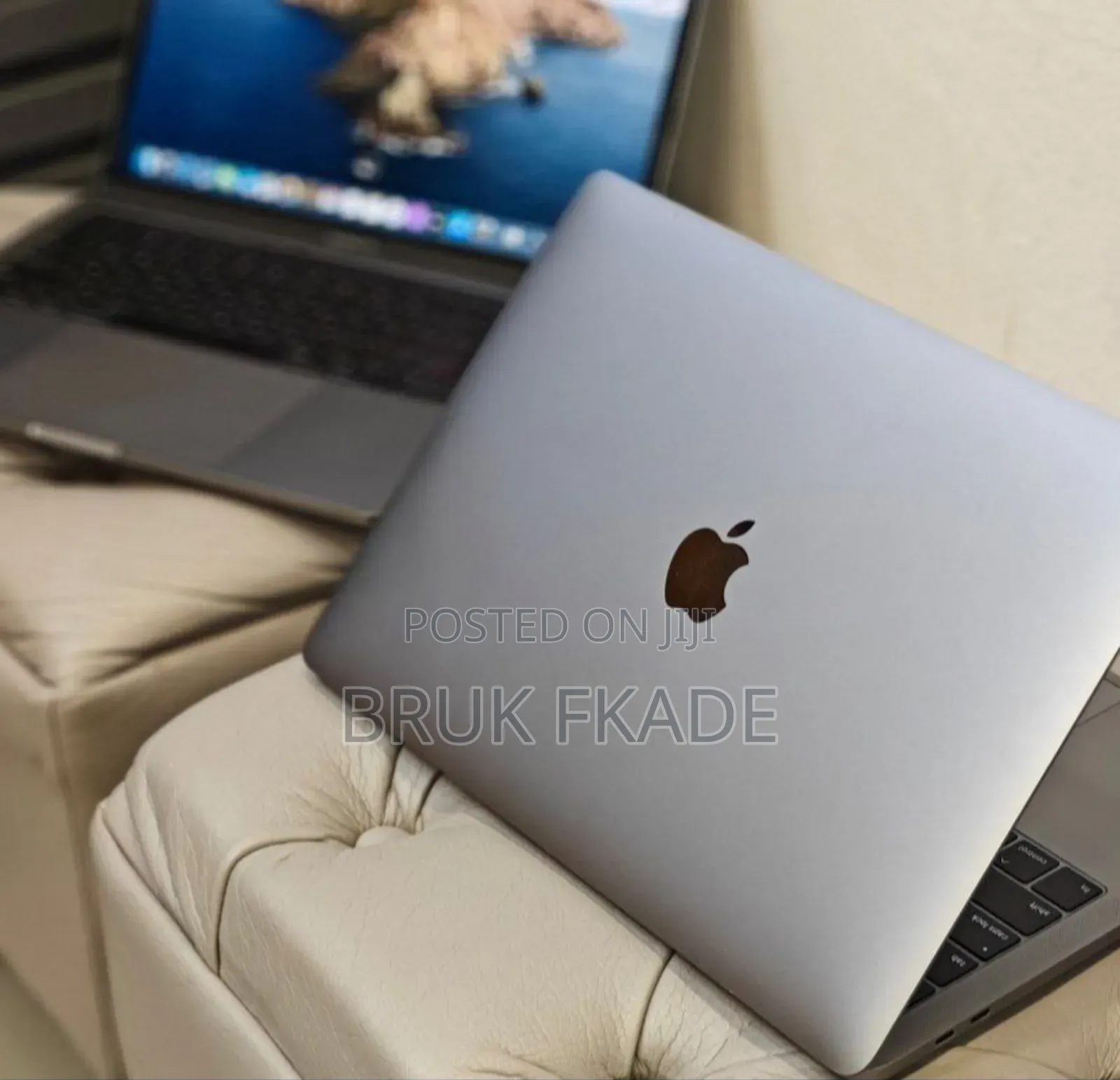 New Laptop Apple MacBook Pro 2019 16GB Intel Core I7 SSD 256GB