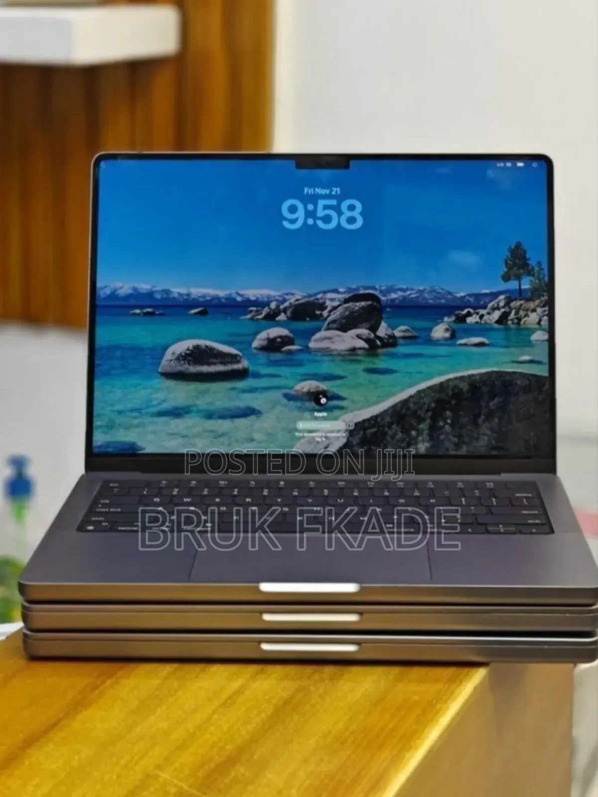 New Laptop Apple MacBook Pro M1 32GB Apple M1 Pro SSD 512GB