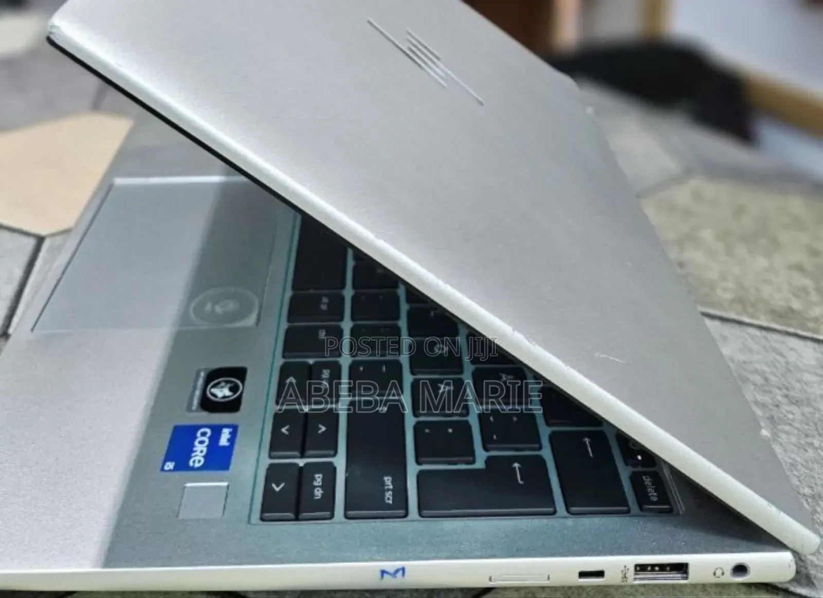 New Laptop HP EliteBook 830 G9 16GB Intel Core I5 SSD 512GB