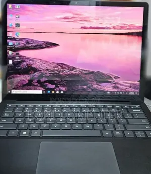 New Laptop Microsoft Surface 16GB Intel Core I7 SSD 512GB