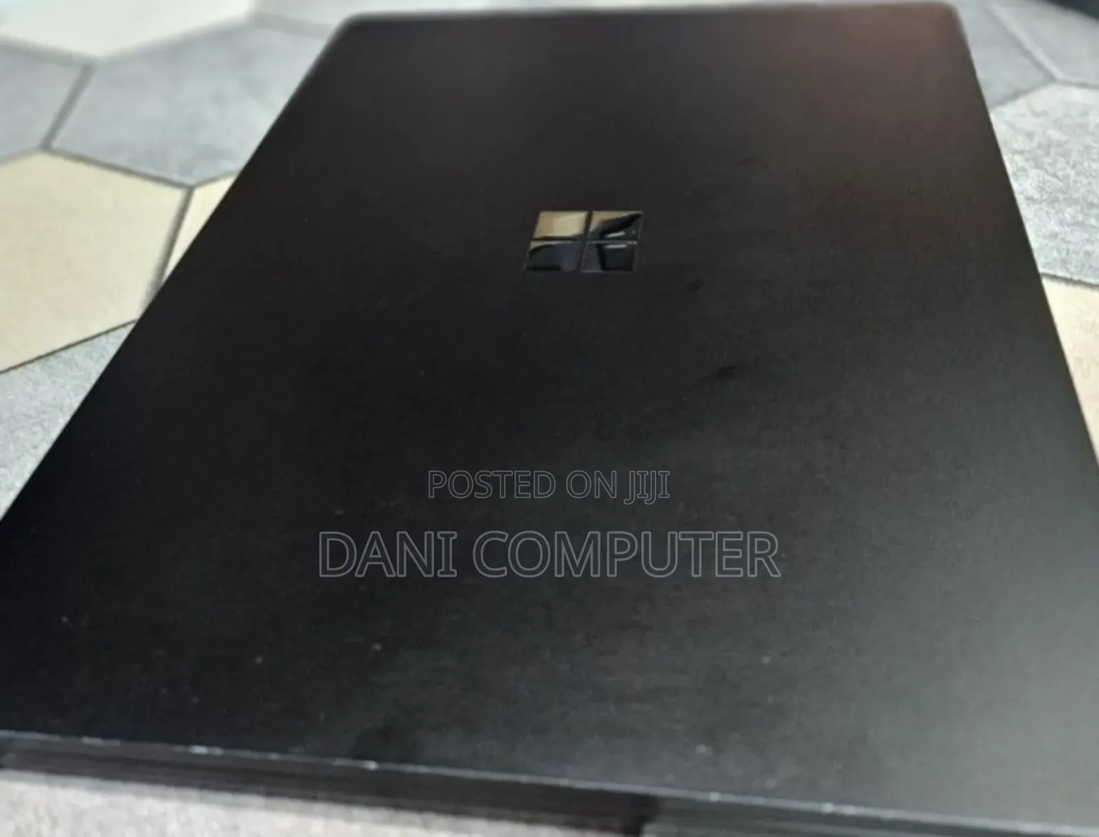 New Laptop Microsoft Surface 16GB Intel Core I7 SSD 512GB