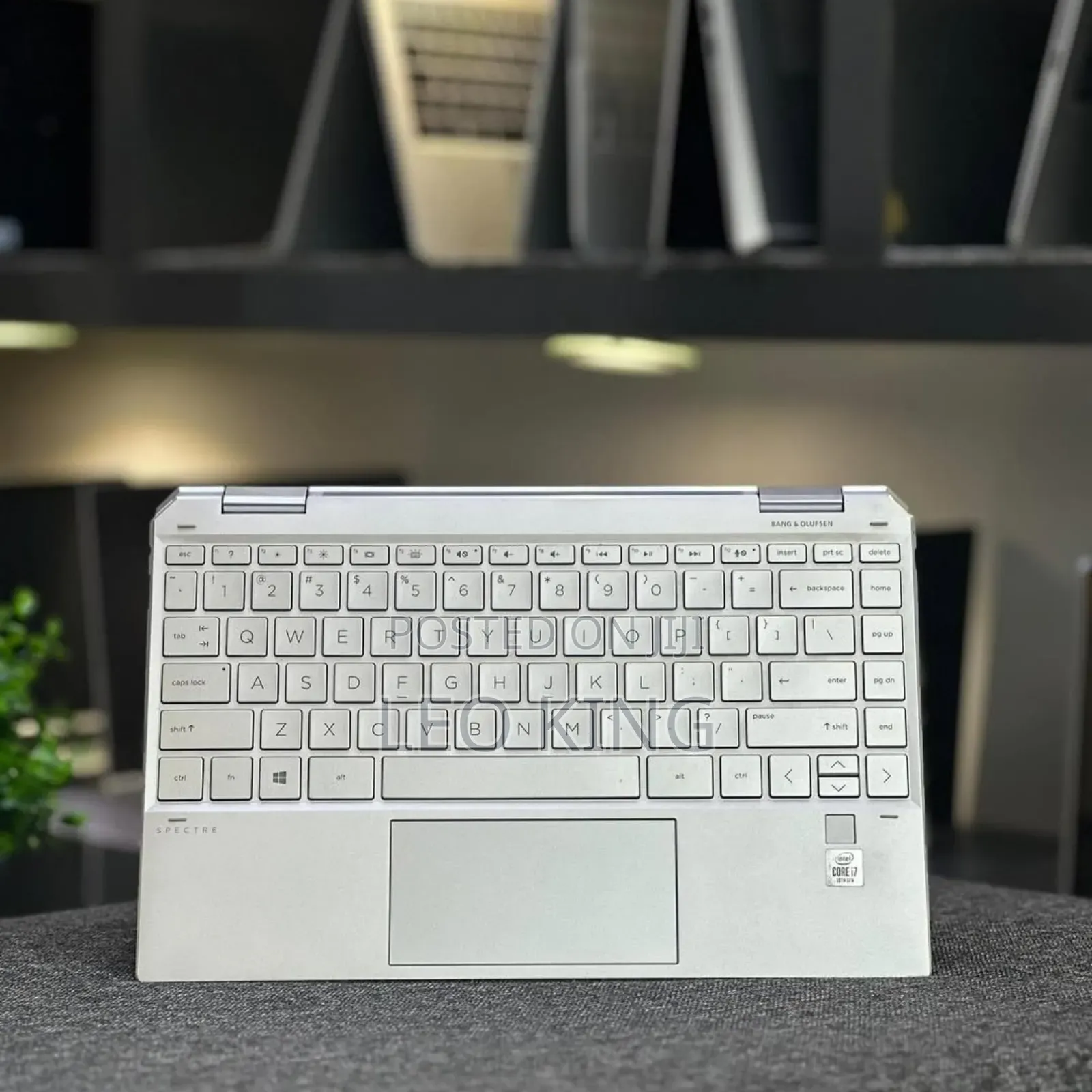 New Laptop HP Spectra 13 16GB Intel Core I7 SSD 1T