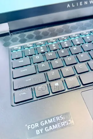 New Laptop Alienware M15 R3 24GB AMD Ryzen 9 SSD 1T