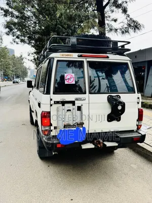 Toyota Land Cruiser 2019 White