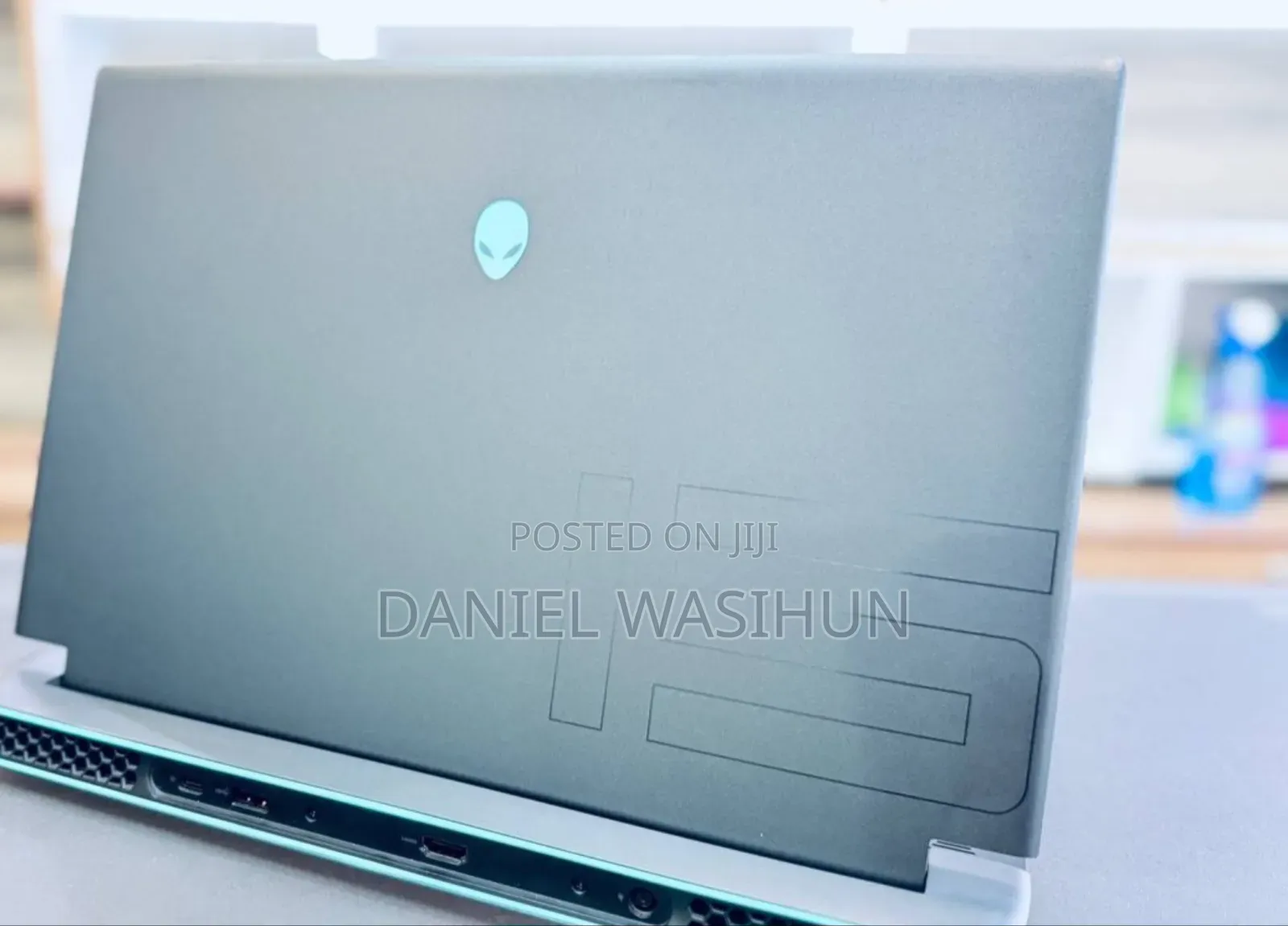 New Laptop Alienware M15 R3 24GB AMD Ryzen 9 SSD 1T