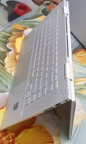 New Laptop HP Envy X360 8GB Intel Core I5 SSD 512GB