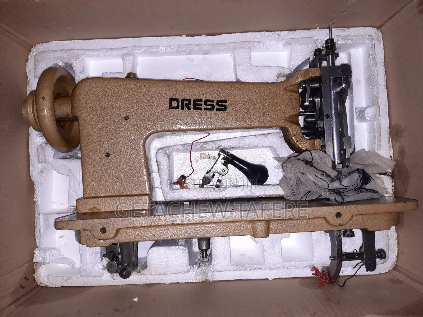 የጥልፍ ማሽን ድሬስ ሴንጀር