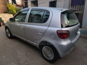 Toyota Vitz 1.0 FWD 5dr 2000 Silver
