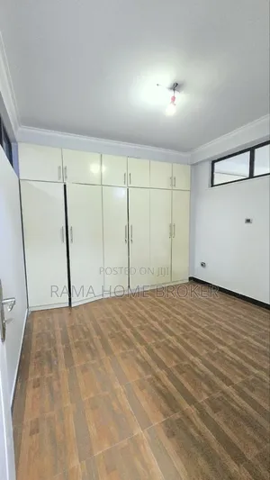 Furnished 4bdrm Apartment in መሀል ሰሚት 72, Yeka for sale