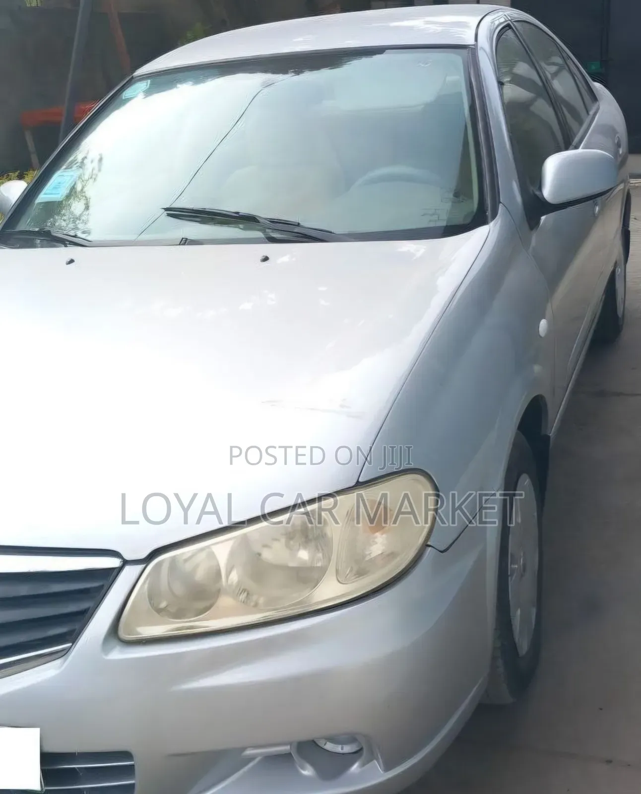 Nissan Sunny 2011 Silver