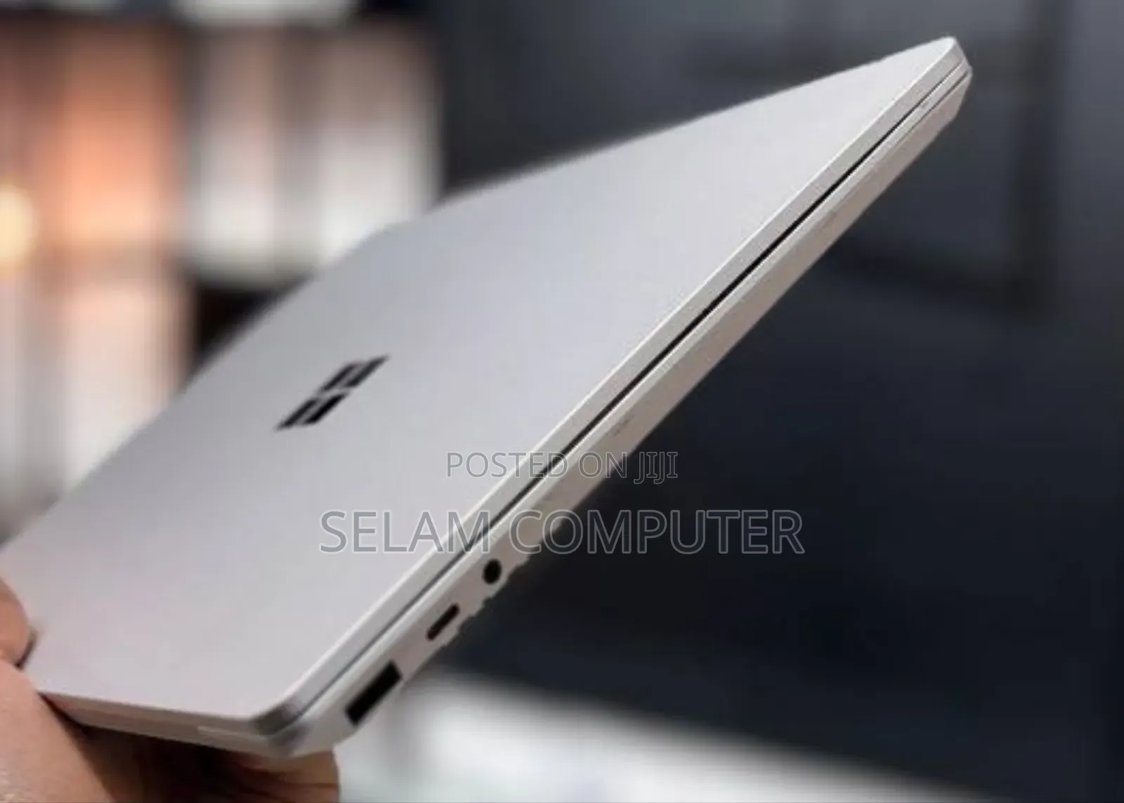 New Laptop Microsoft Surface 8GB Intel Core I5 SSD 256GB