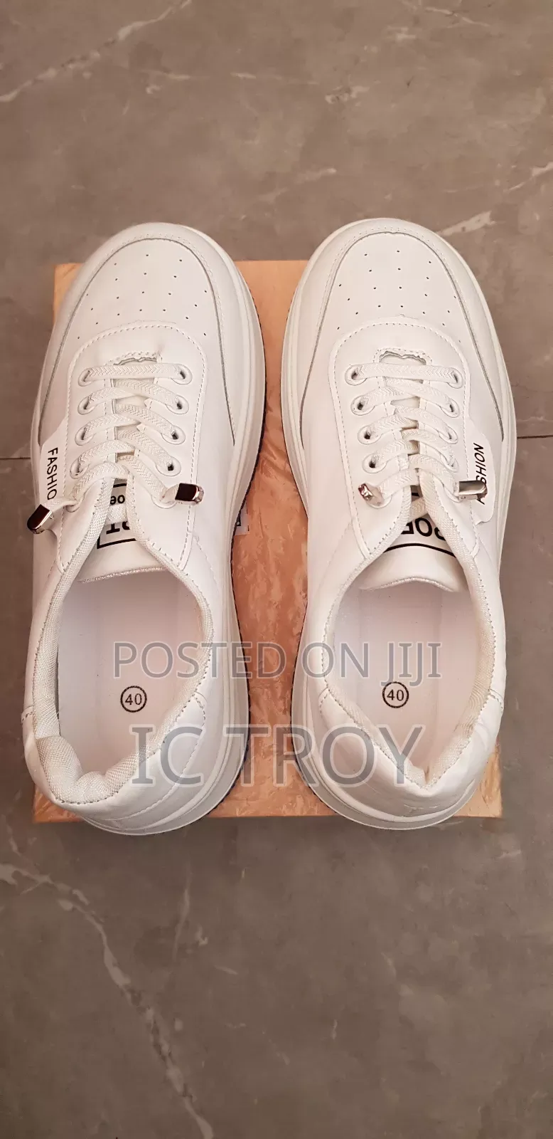 Shoes [Sneakers በተመጣጣኝ ]