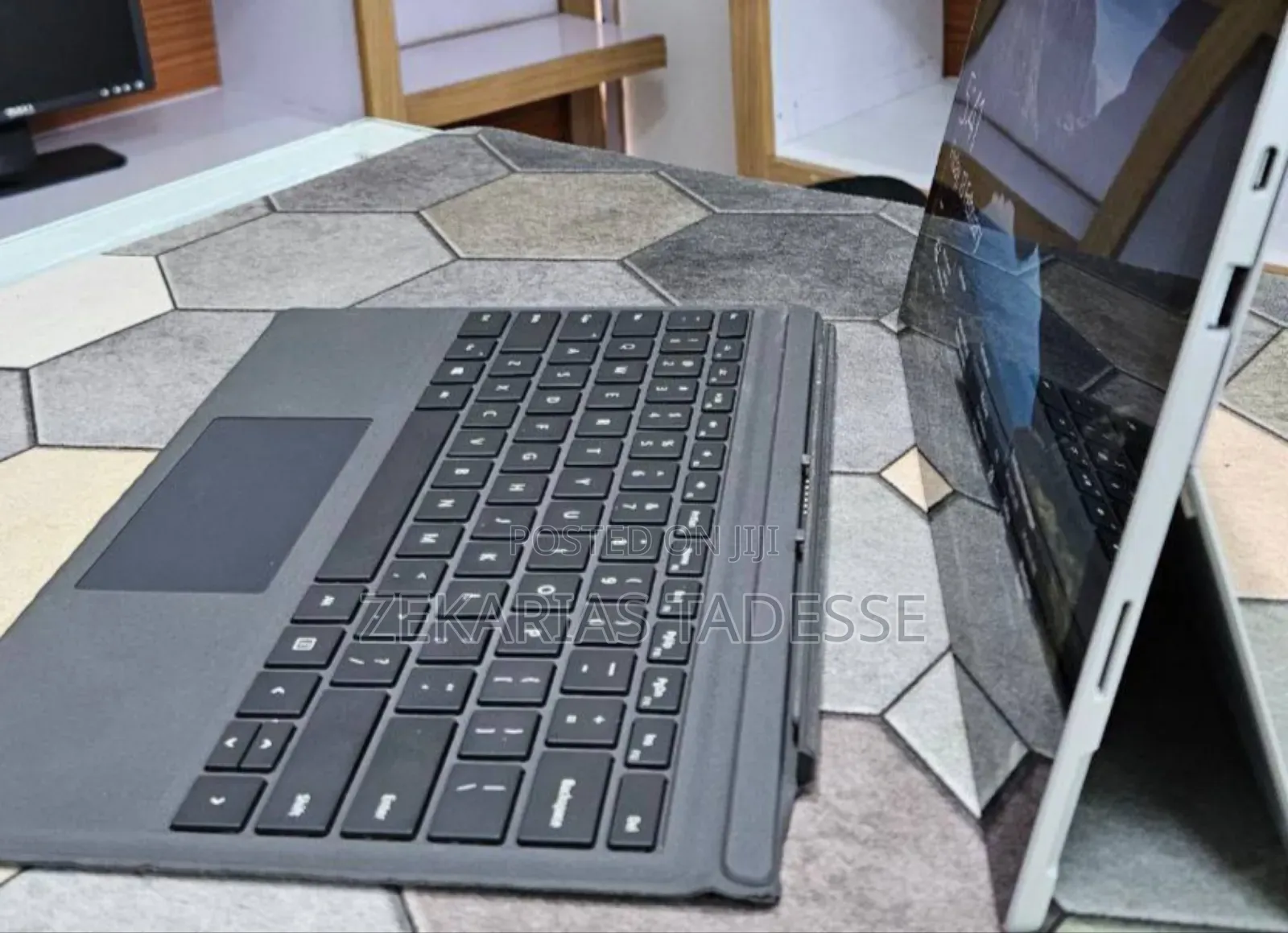 New Laptop Microsoft Surface Pro 7+ 16GB Intel Core I7 SSD 256GB