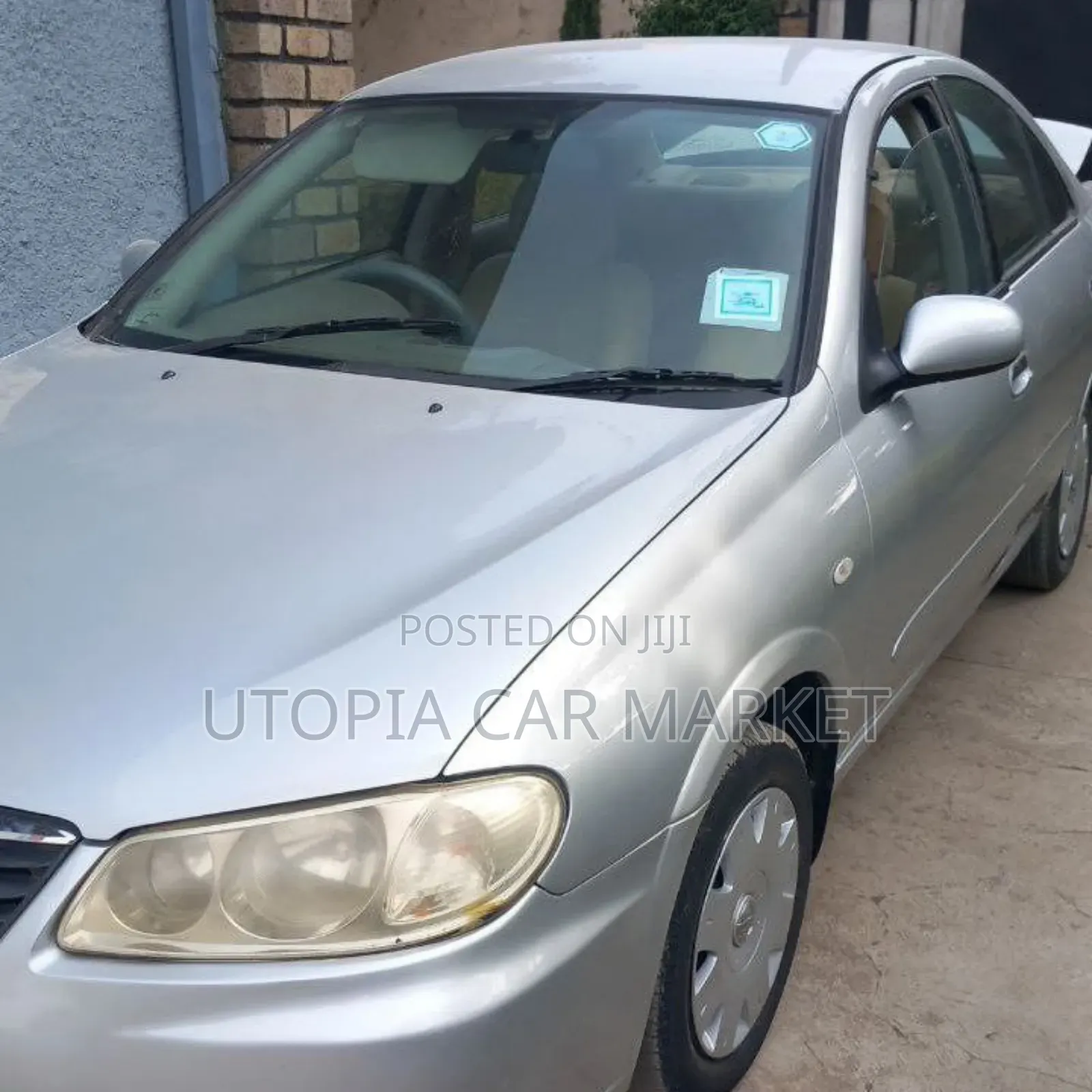 Nissan Sunny 2011 Silver
