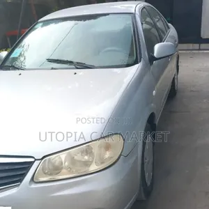 Nissan Sunny 2011 Silver