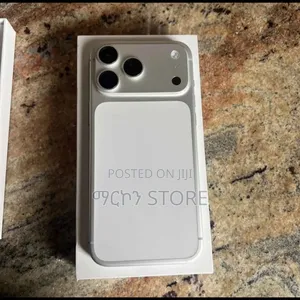 New Apple iPhone 17 Pro Max 256 GB Silver