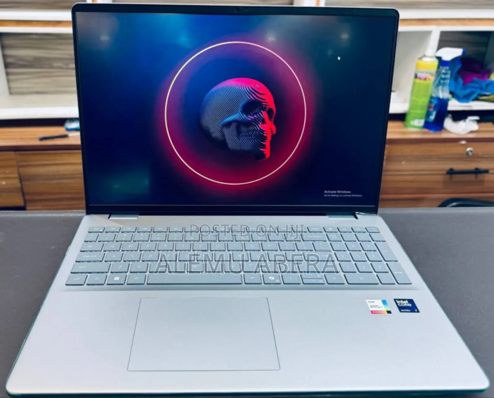 New Laptop Dell 16GB Intel Core Ultra 7 SSD 1T