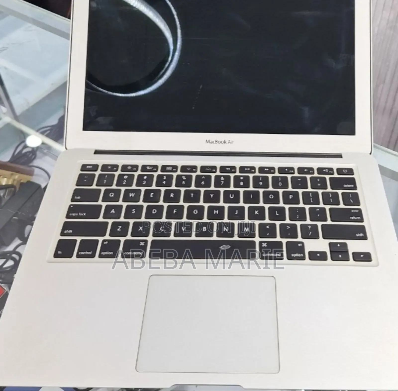 New Laptop Apple MacBook Air 2017 8GB Intel Core I5 SSD 256GB