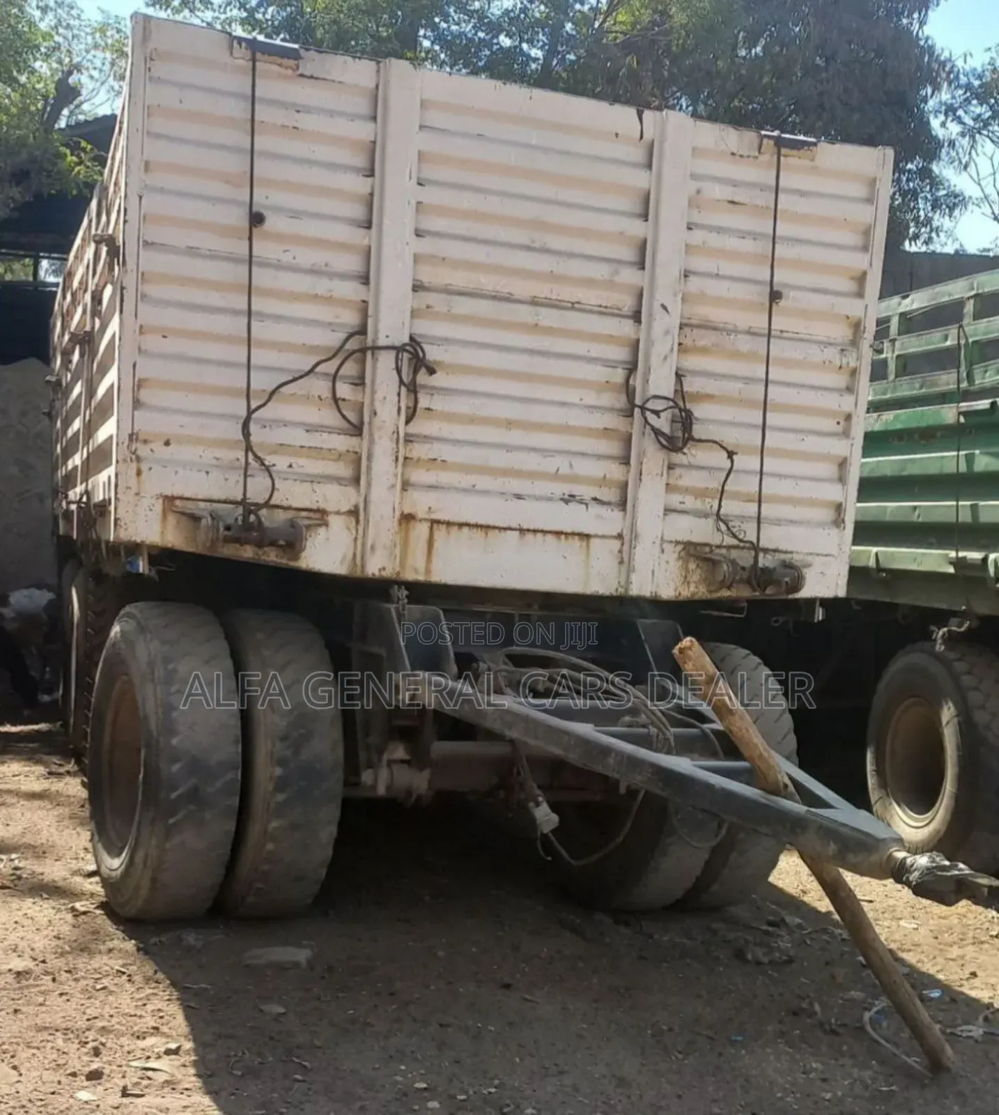 2017 ባላቶኒ ከነተሳቢው ጎማ:70% ኪ.ሜ: 310 ሺ