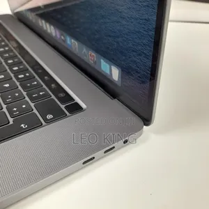 Laptop Apple MacBook Pro 2019 16GB AMD SSD 512GB