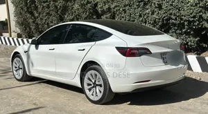 Tesla Model 3 2023 White
