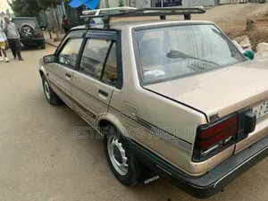 Toyota Corolla 1.3 Hatchback 1986 Gold