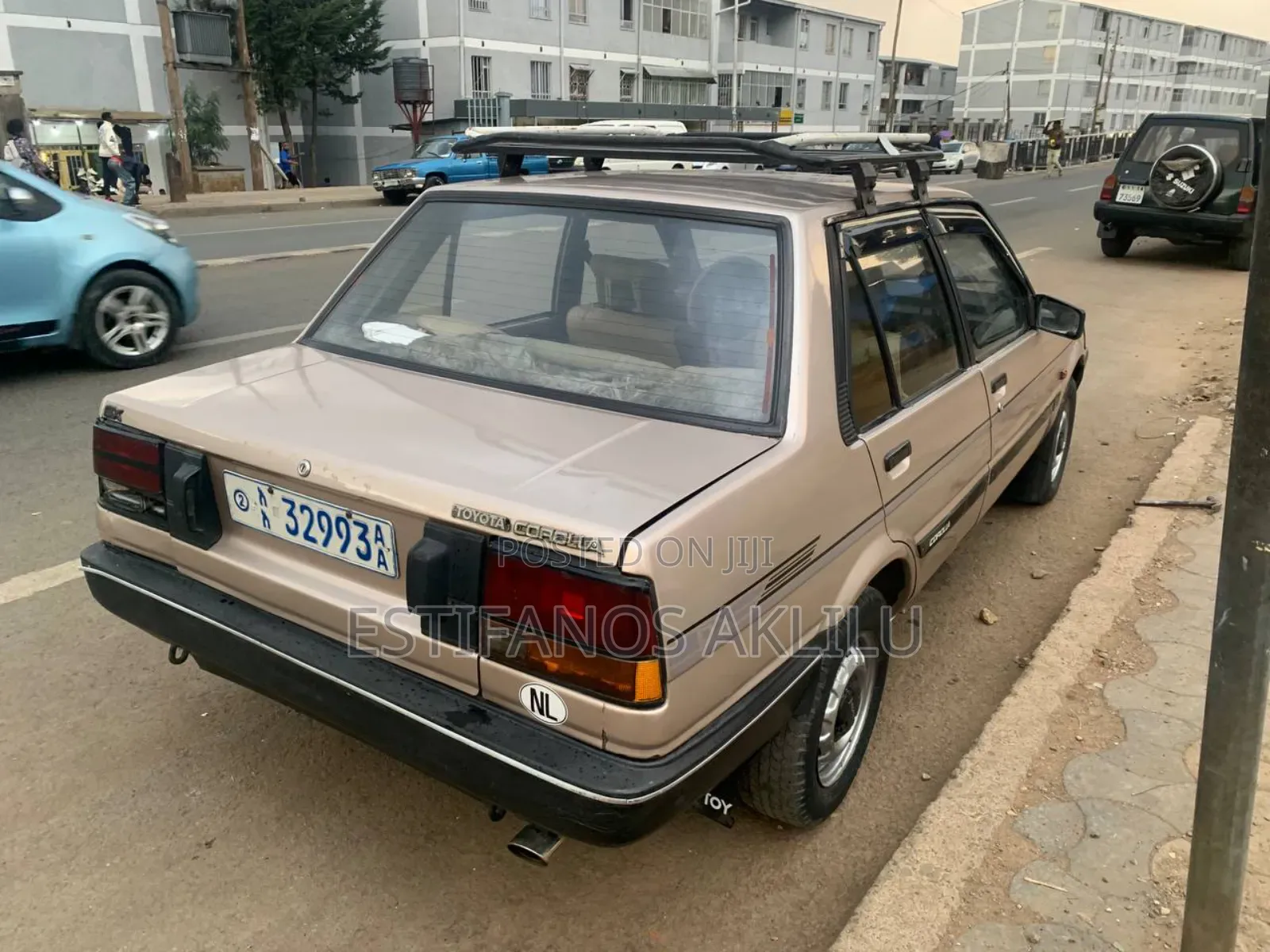 Toyota Corolla 1.3 Hatchback 1986 Gold