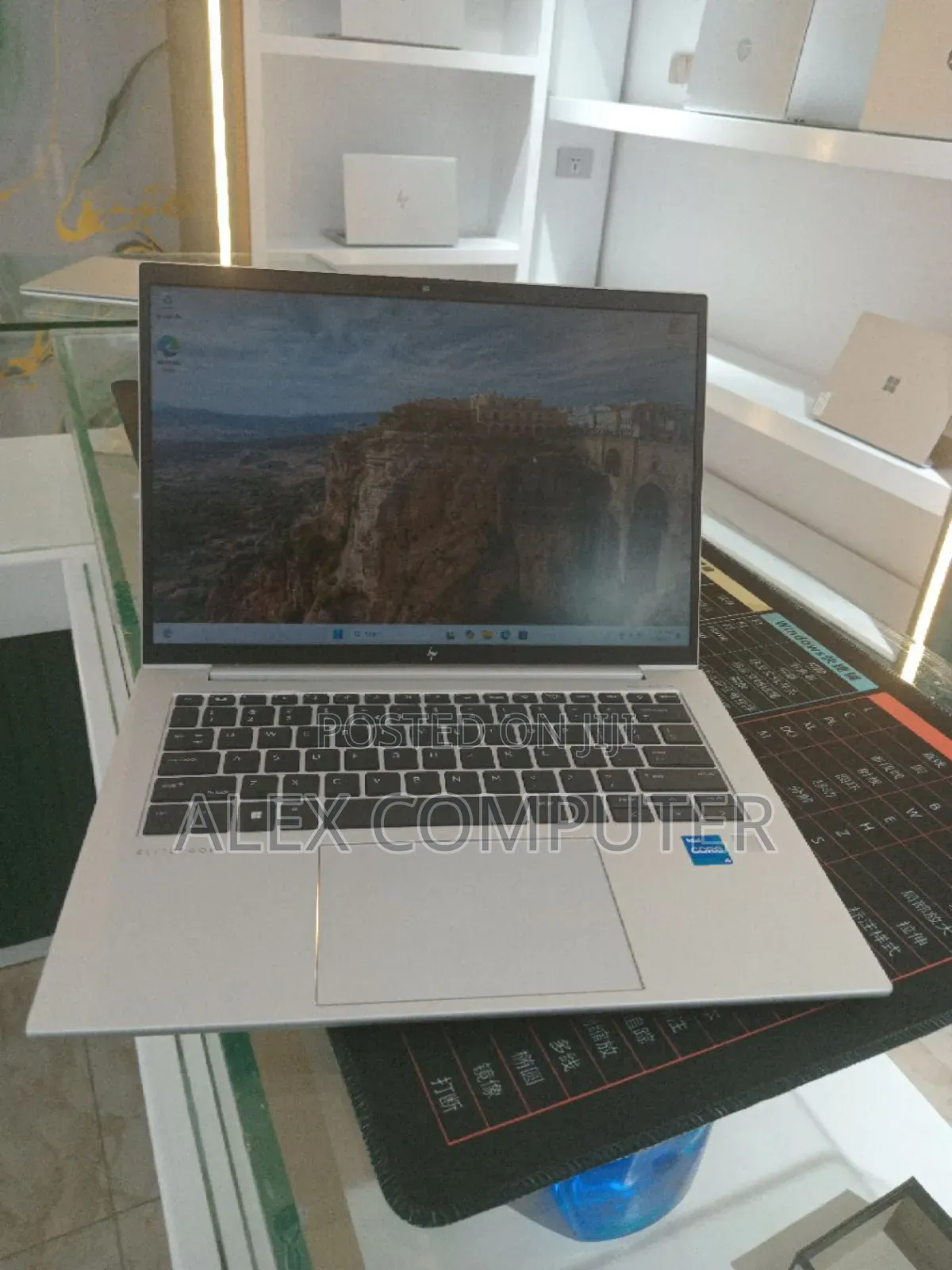 New Laptop HP EliteBook 840 G10 16GB Intel Core I5 SSD 512GB