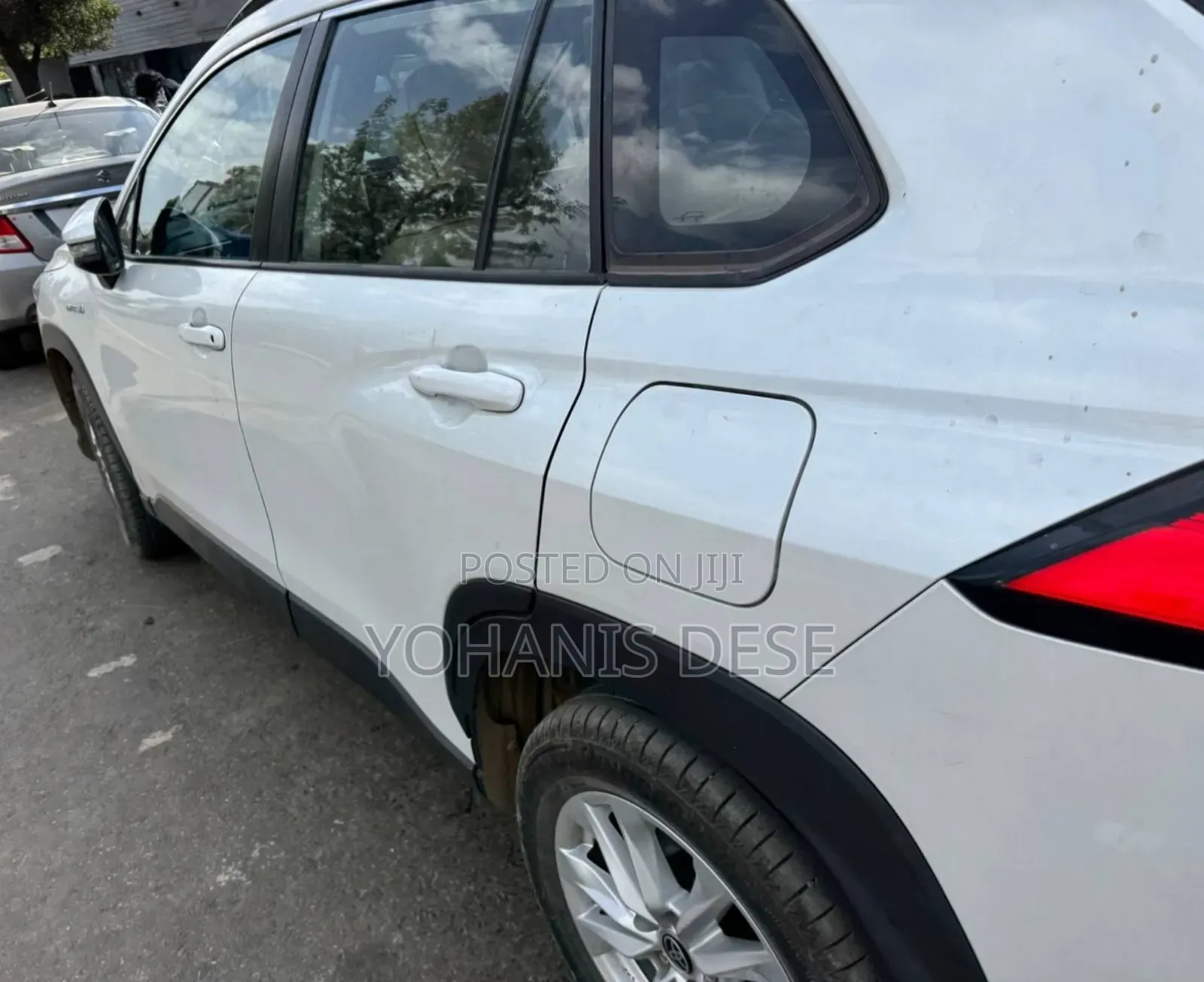 Toyota Corolla Cross Hybrid 2023 White