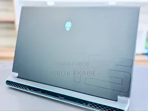 New Laptop Alienware M15 R3 24GB AMD Ryzen 9 SSD 1T