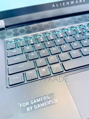 New Laptop Alienware M15 R3 24GB AMD Ryzen 9 SSD 1T