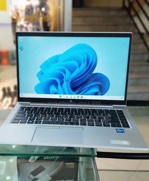 New Laptop HP EliteBook 840 G8 16GB Intel Core I5 SSD 512GB