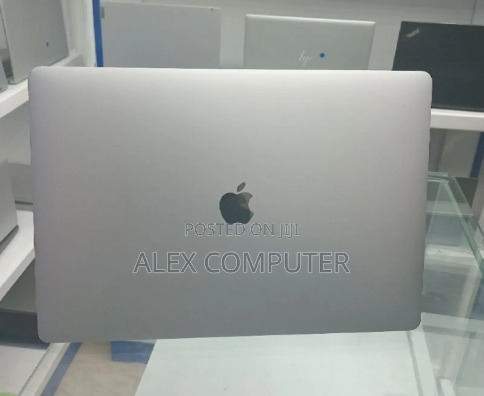 New Laptop Apple MacBook Pro 2019 16GB Intel Core I7 SSD 512GB