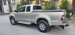 Toyota Hilux 3.0 D-4D 4x4 2013 Silver