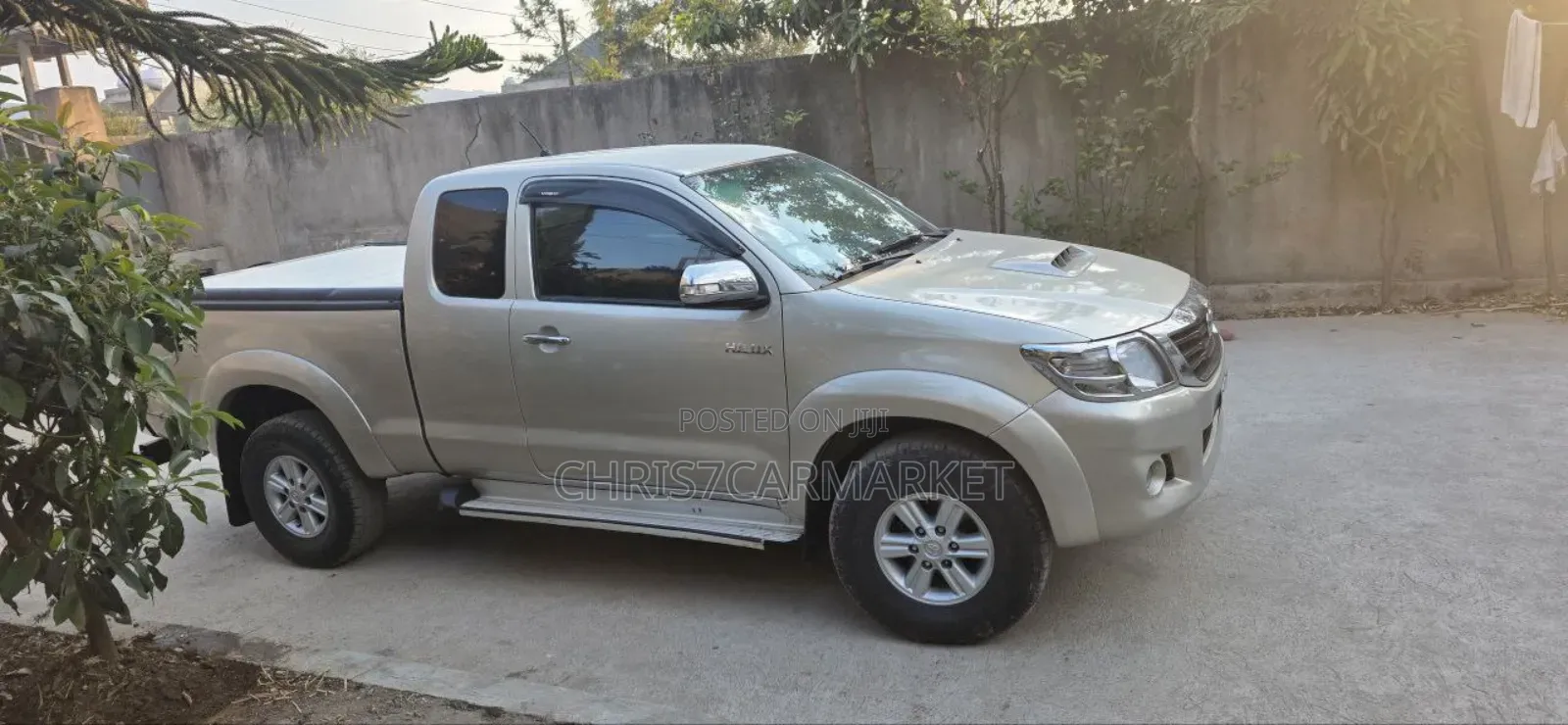 Toyota Hilux 3.0 D-4D 4x4 2013 Silver