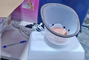 የፊት እስቲም Steam Helps Open Pores to Dislodge Dirt, Oil, and Impurities