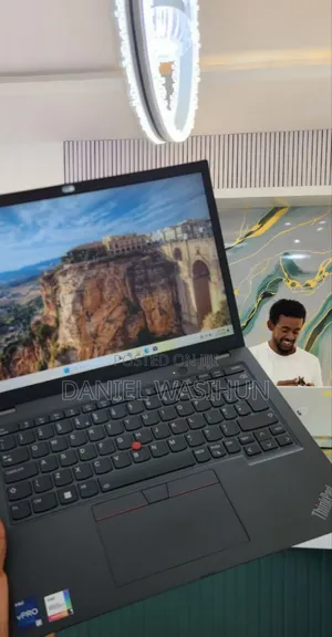 New Laptop Lenovo ThinkPad L13 Yoga 16GB Intel Core I5 SSD 512GB