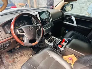 Toyota Land Cruiser 76 Series 2010 Silver