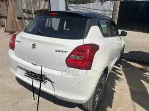 Suzuki Swift 2022 White