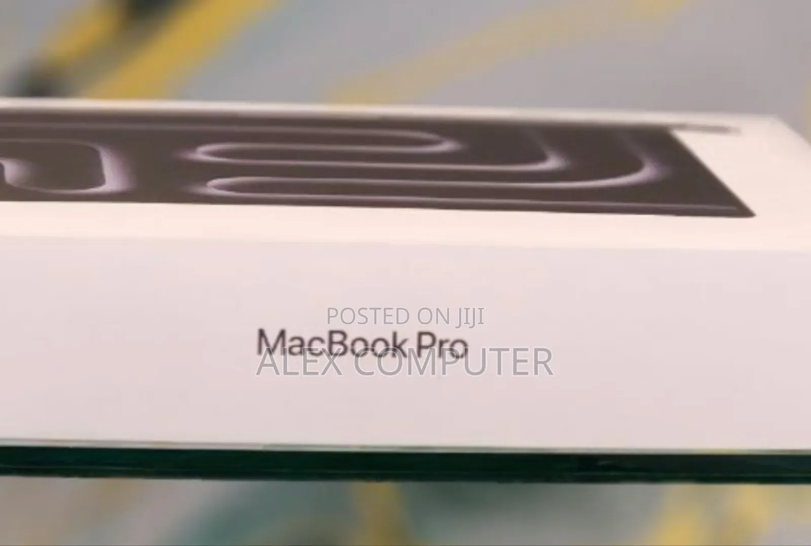 New Laptop Apple Macbook Pro 2025 M5 14-Inch 16GB Apple M5 SSD 1T